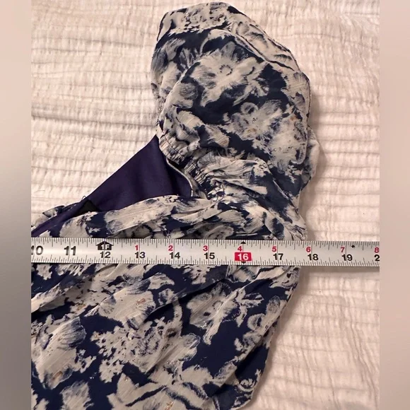 Aqua Tiered Cut-Out Floral Dress - NWT - Size L - Picture 11 of 13